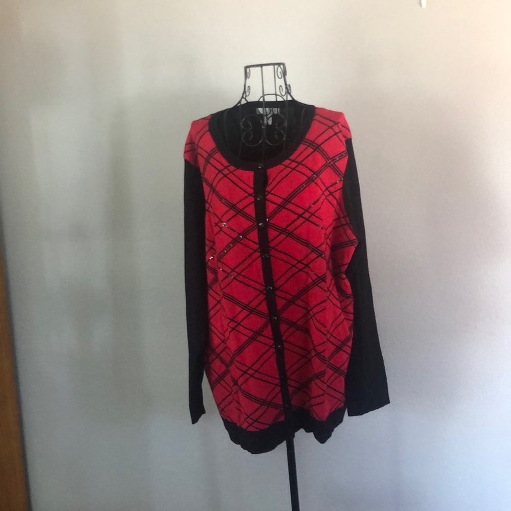 Cardigan sweater perfect for the holidays. Worn once, like new.